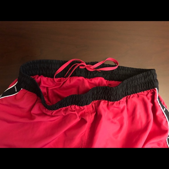 Athletic shorts - Picture 5 of 7
